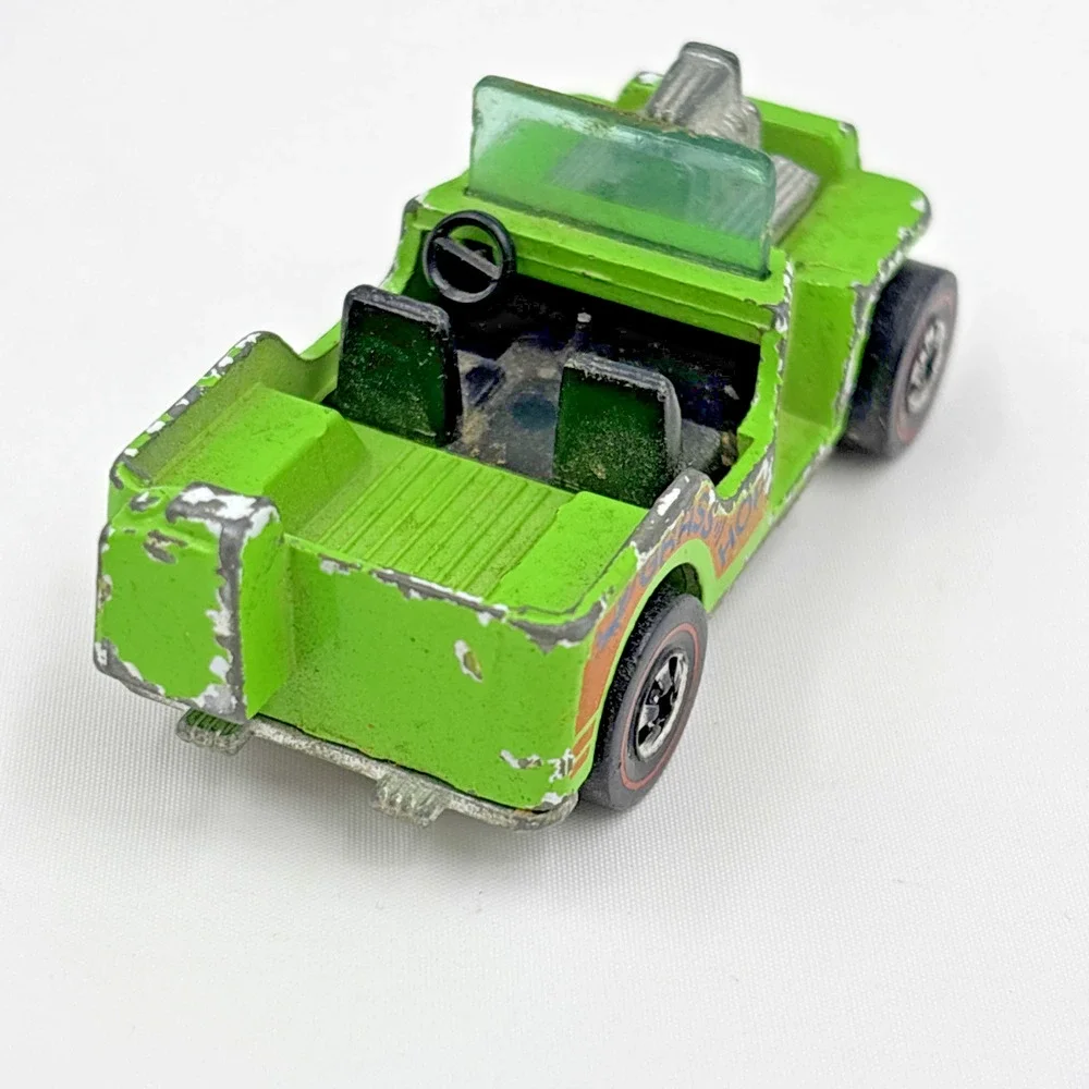 Hot Wheels Redline 1970 Grass Hopper Green w Dark Interior